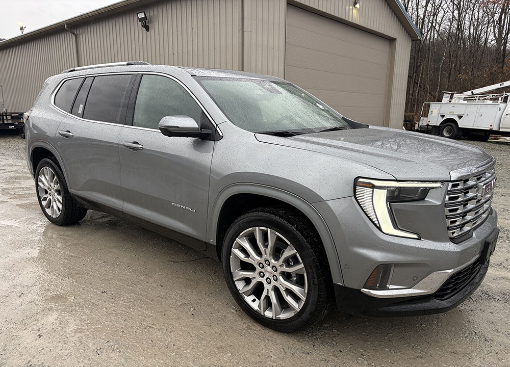 
								GMC ACADIA DENALI full									