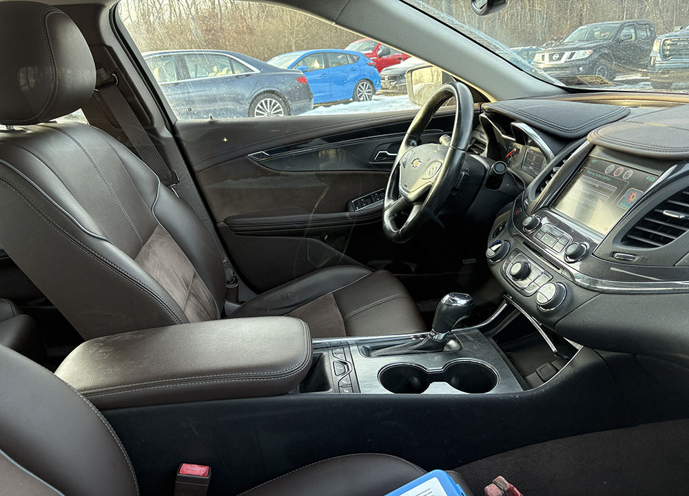 
								CHEVROLET IMPALA LT full									