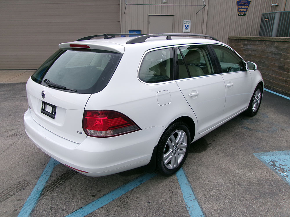 
								VOLKSWAGEN JETTA TDI full									