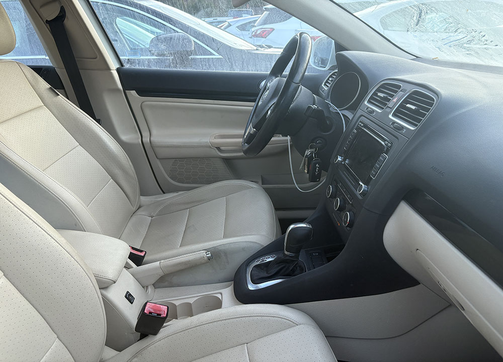 
								VOLKSWAGEN JETTA TDI full									