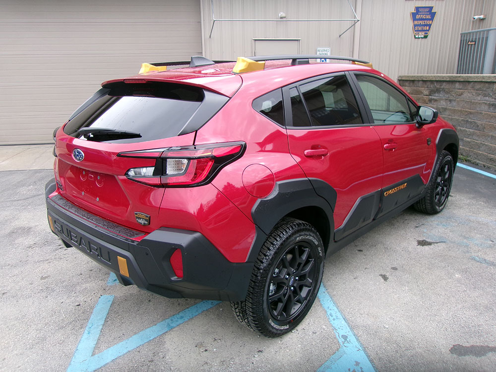 
								SUBARU CROSSTREK WILDERNESS full									