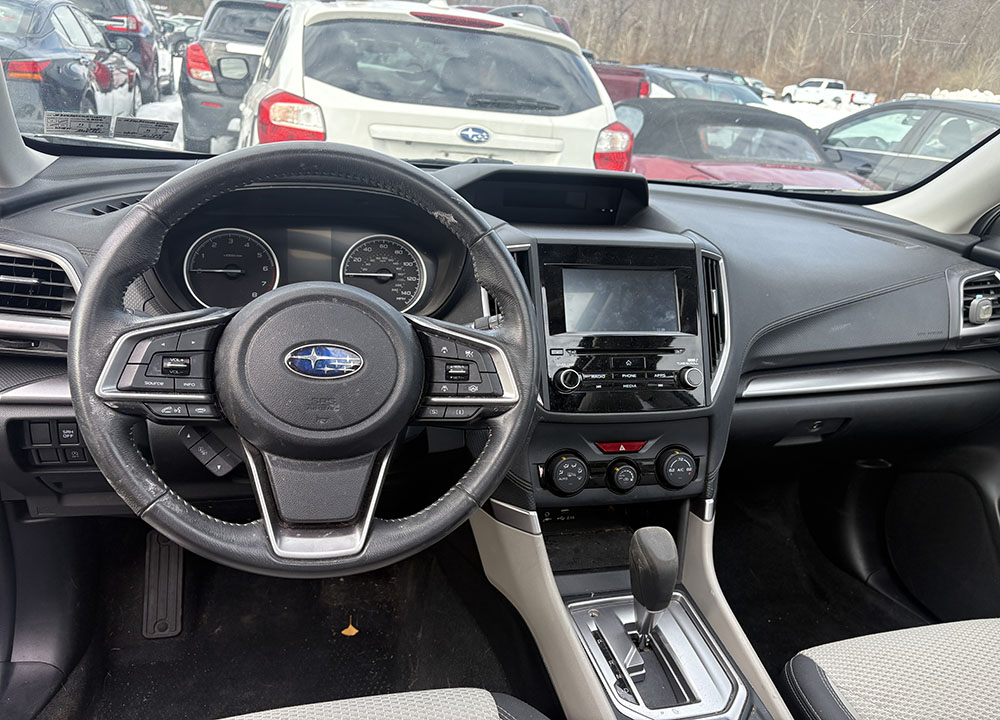 
								SUBARU FORESTER PREMIUM full									