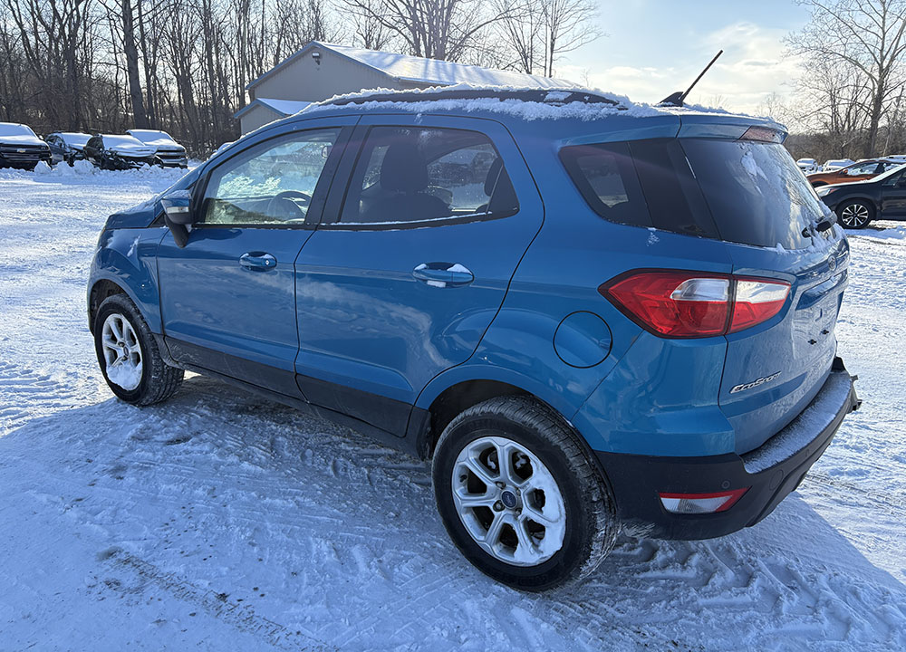
								FORD ECOSPORT SE full									