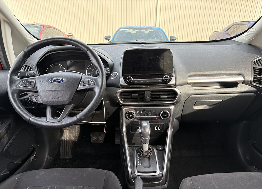 
								FORD ECOSPORT SE full									