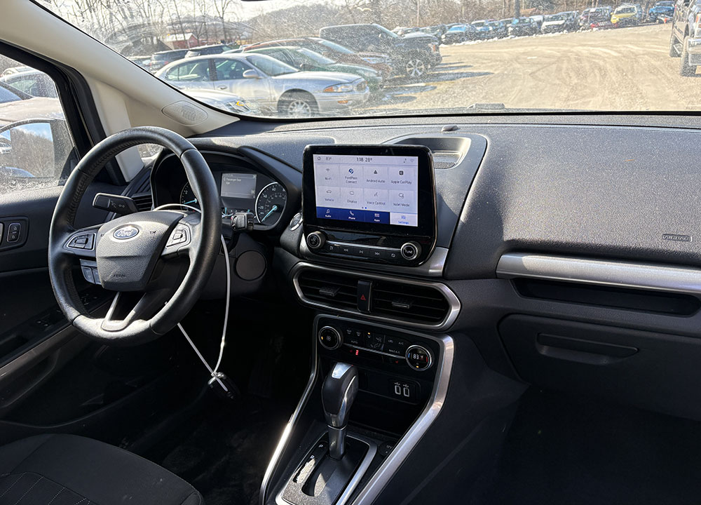 
								FORD ECOSPORT SE full									