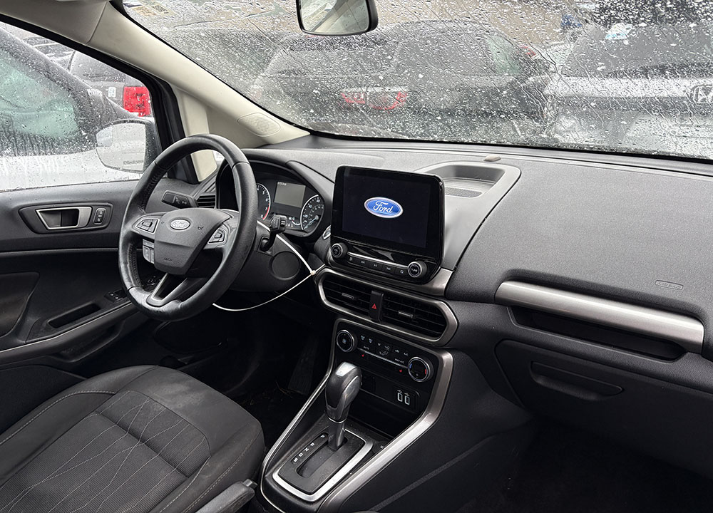 
								FORD ECOSPORT SE full									