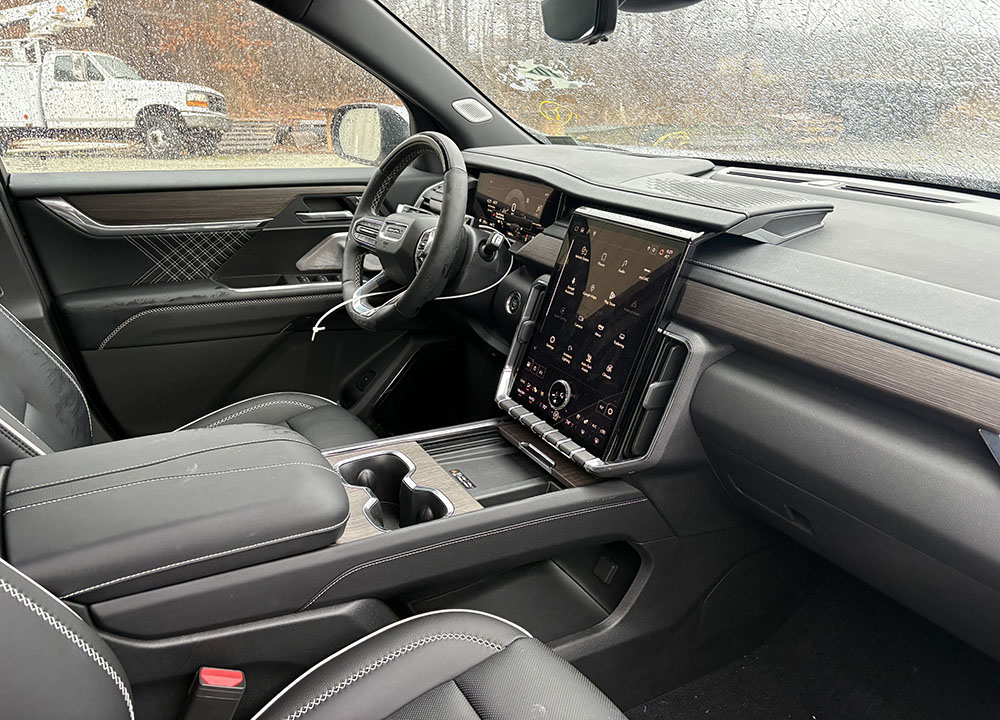 
								GMC ACADIA DENALI full									