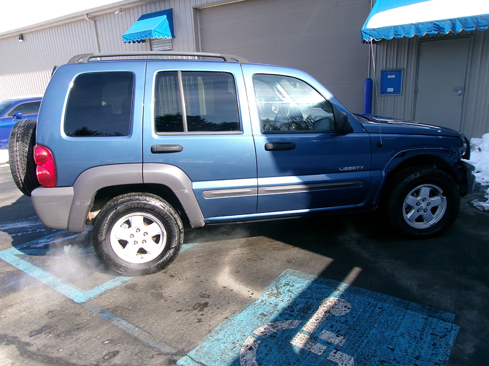 
								JEEP LIBERTY SPORT full									