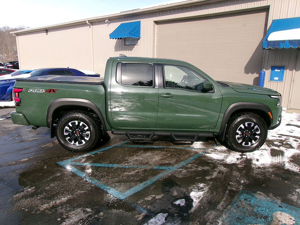 
								NISSAN FRONTIER PRO-4X CREW CAB full									