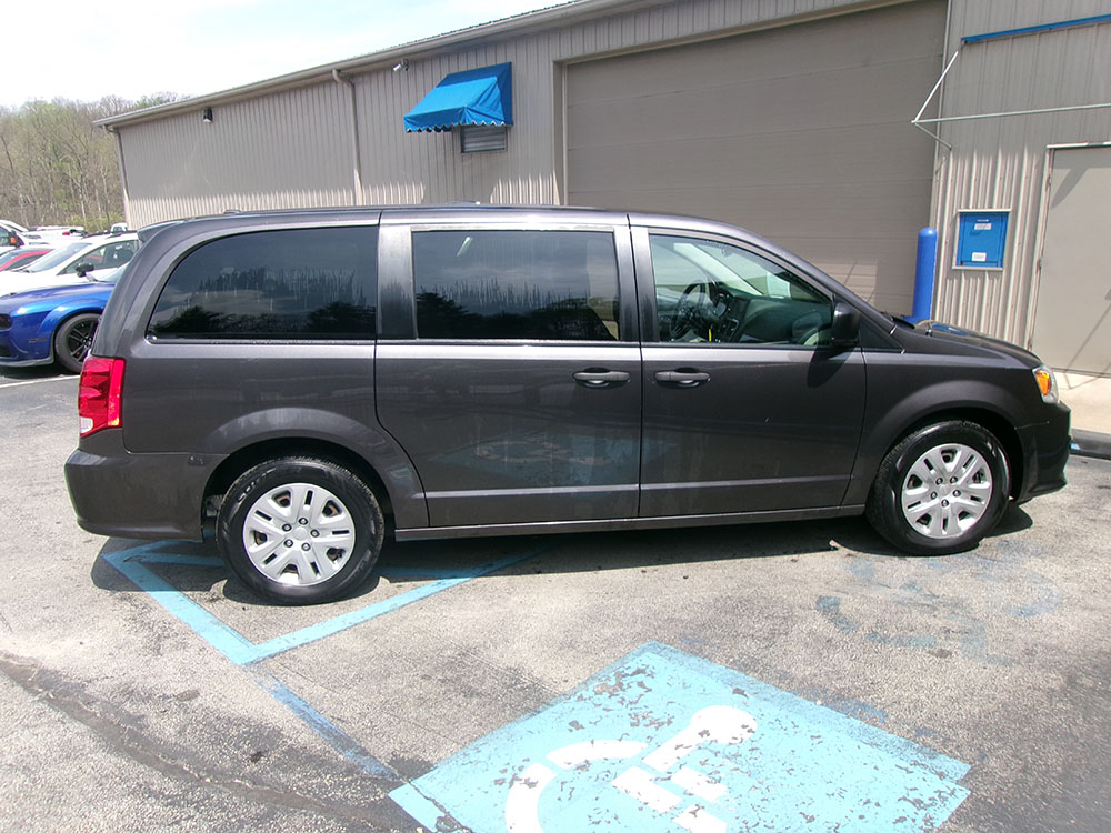 
								DODGE GRAND CARAVAN SE full									