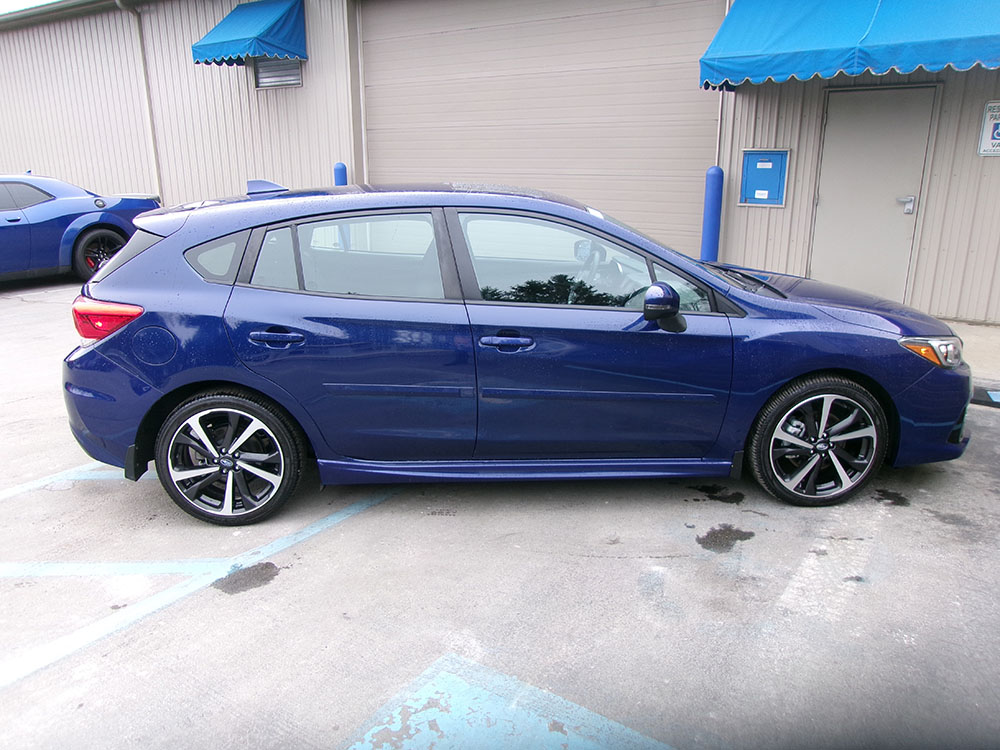 
								SUBARU IMPREZA SPORT full									