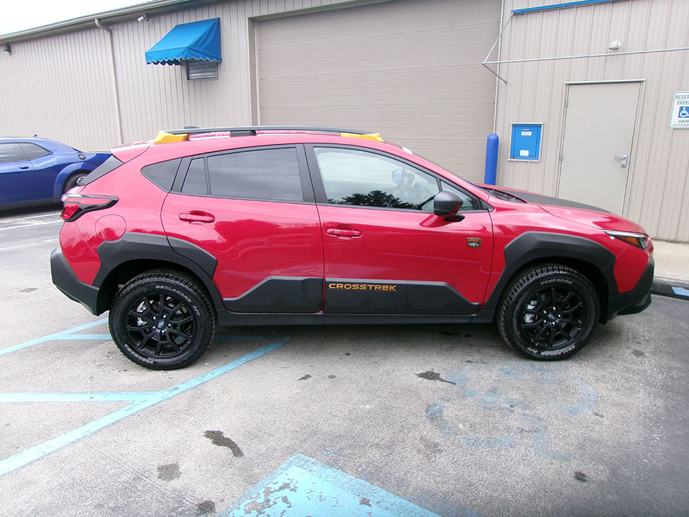 
								SUBARU CROSSTREK WILDERNESS full									