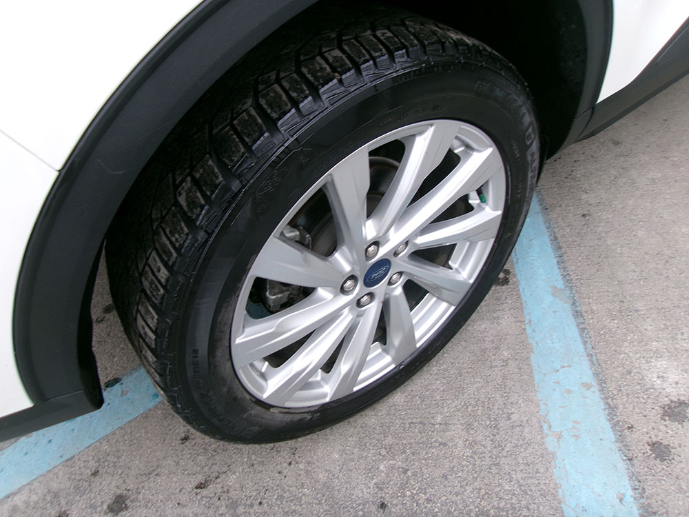 
								FORD ESCAPE TITANIUM full									