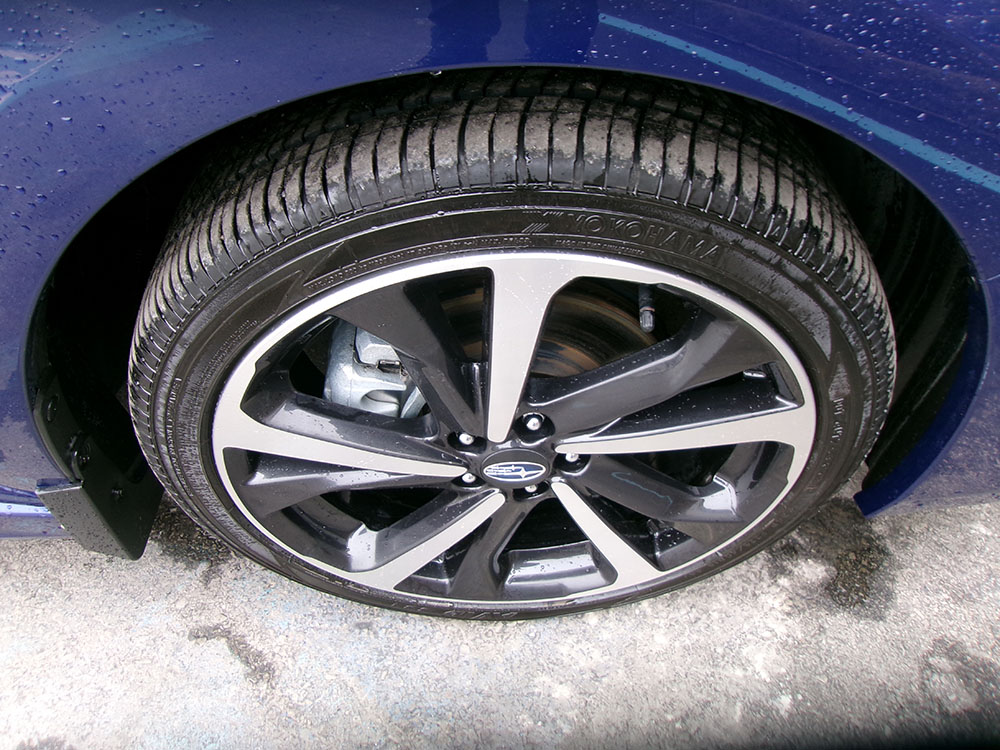 
								SUBARU IMPREZA SPORT full									