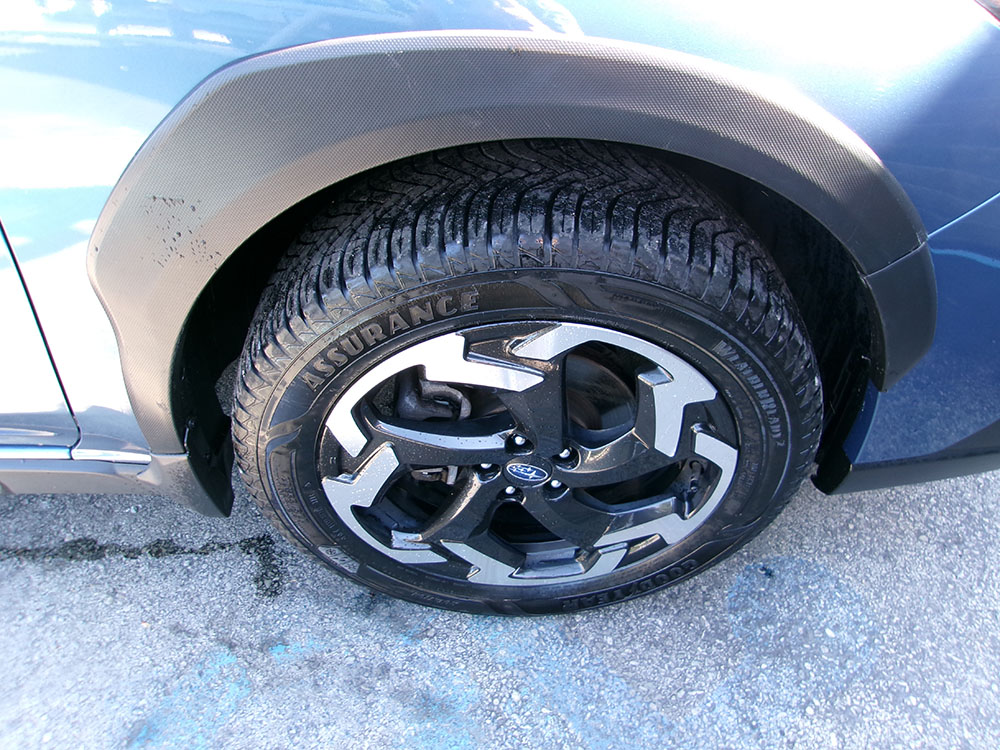 
								SUBARU CROSSTREK LIMITED full									