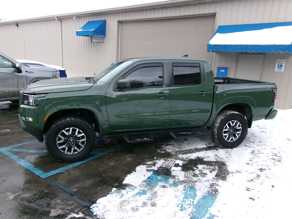 
								NISSAN FRONTIER SV CREW CAB full									