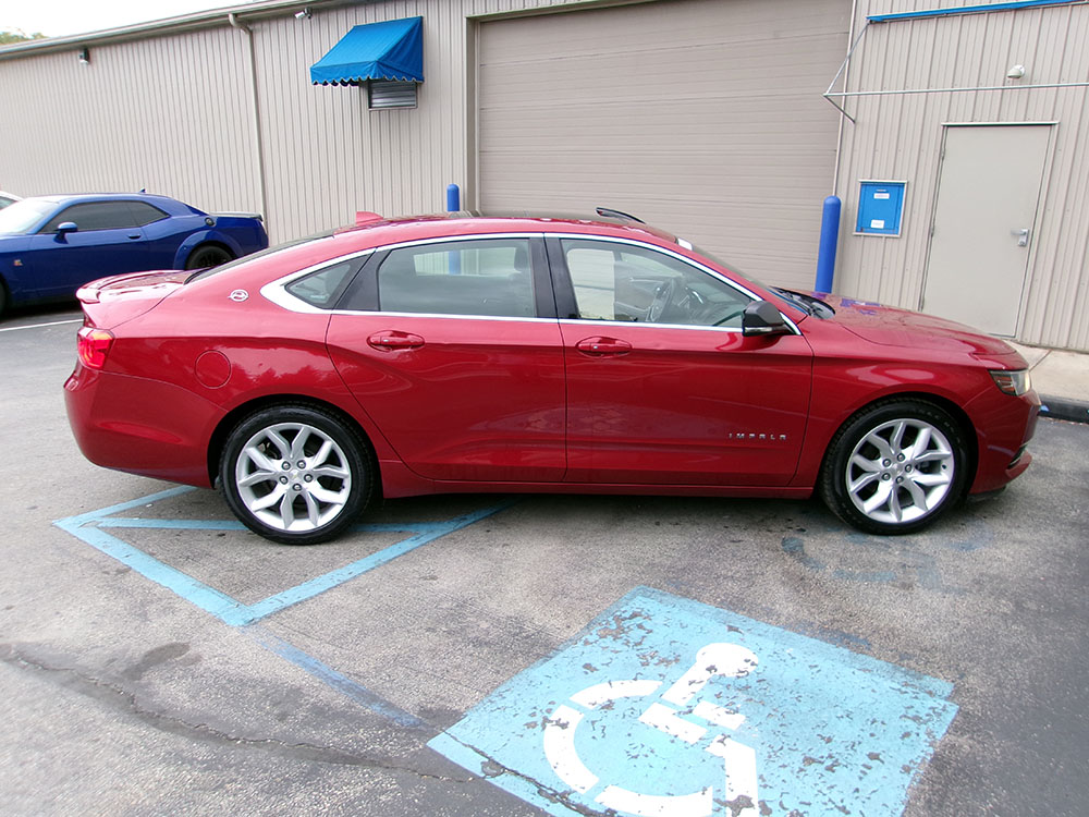 
								CHEVROLET IMPALA LT full									