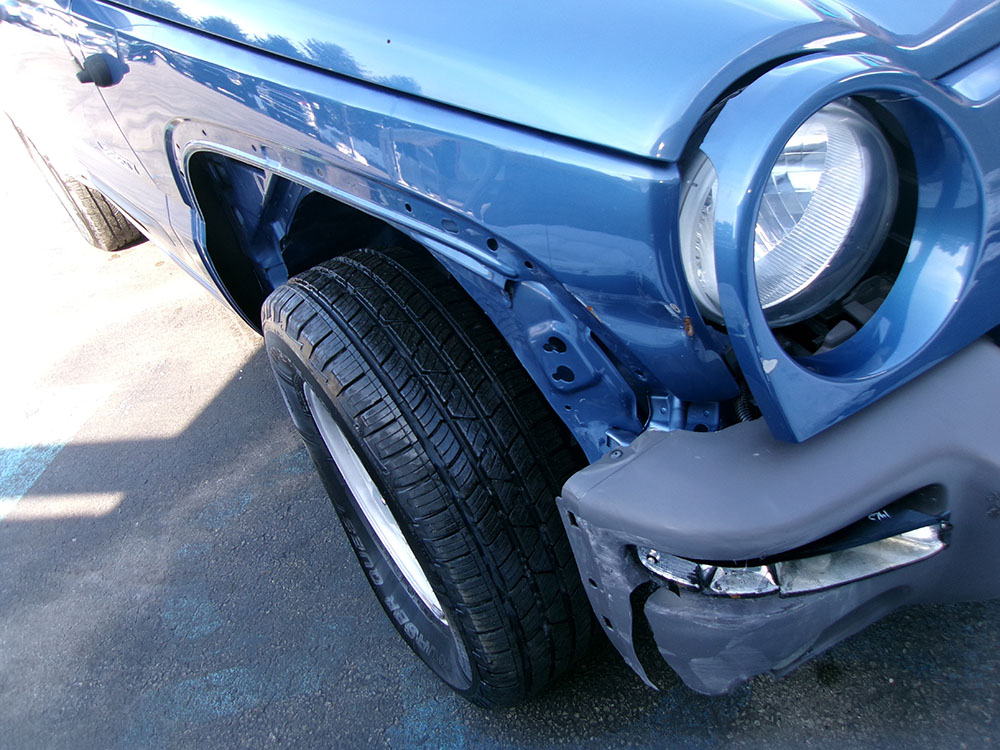 
								JEEP LIBERTY SPORT full									