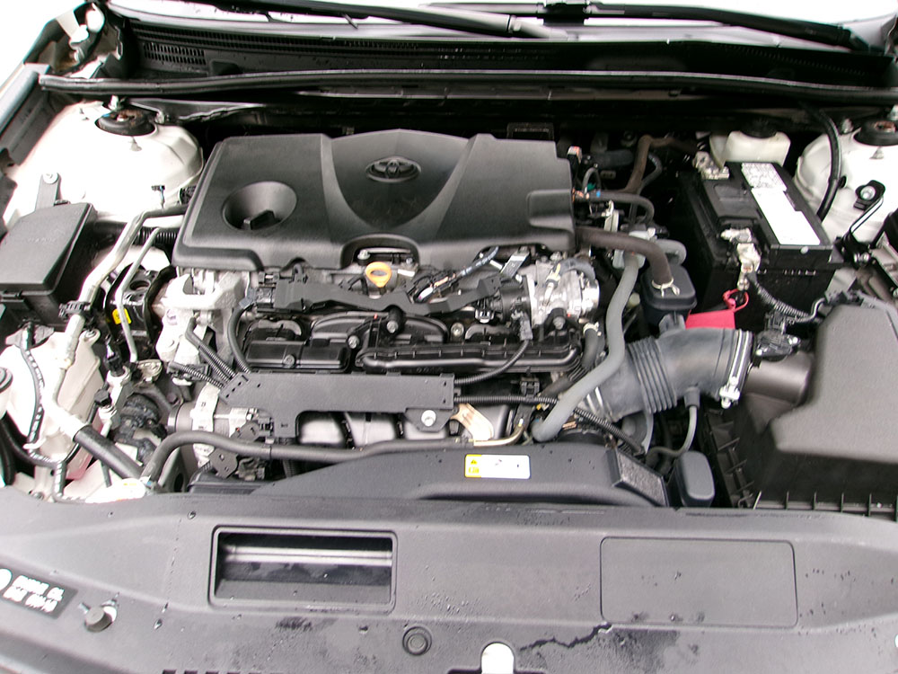
								TOYOTA CAMRY XSE full									