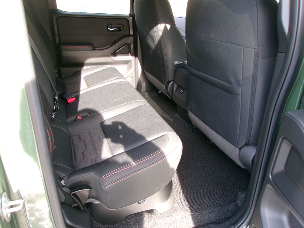 
								NISSAN FRONTIER PRO-4X CREW CAB full									