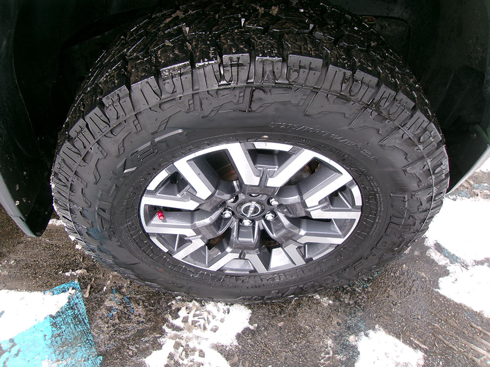 
								NISSAN FRONTIER SV CREW CAB full									