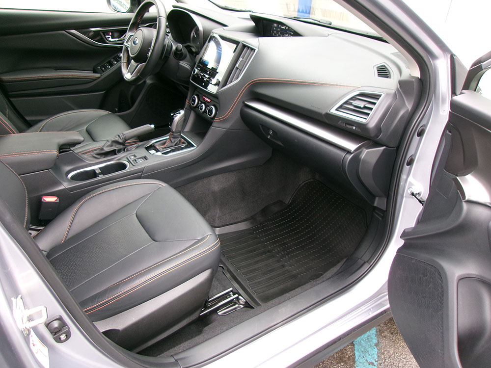 
								SUBARU CROSSTREK LIMITED full									