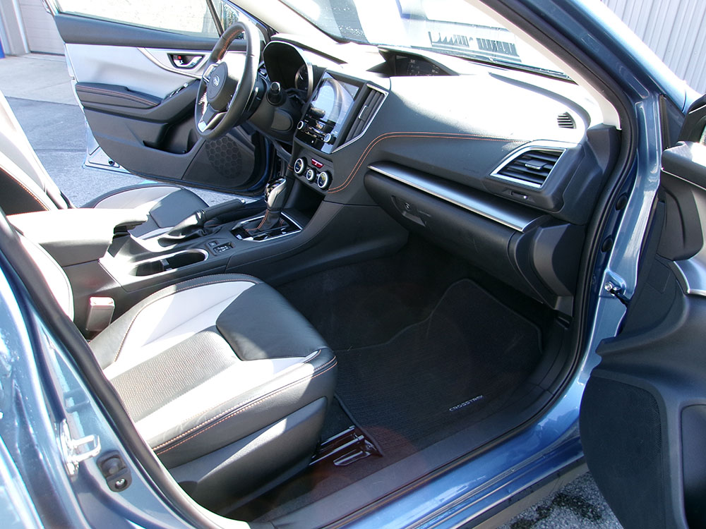 
								SUBARU CROSSTREK LIMITED full									