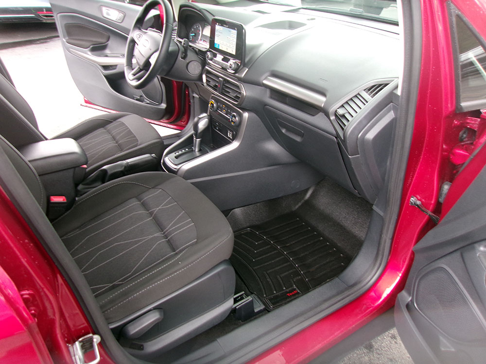 
								FORD ECOSPORT SE full									