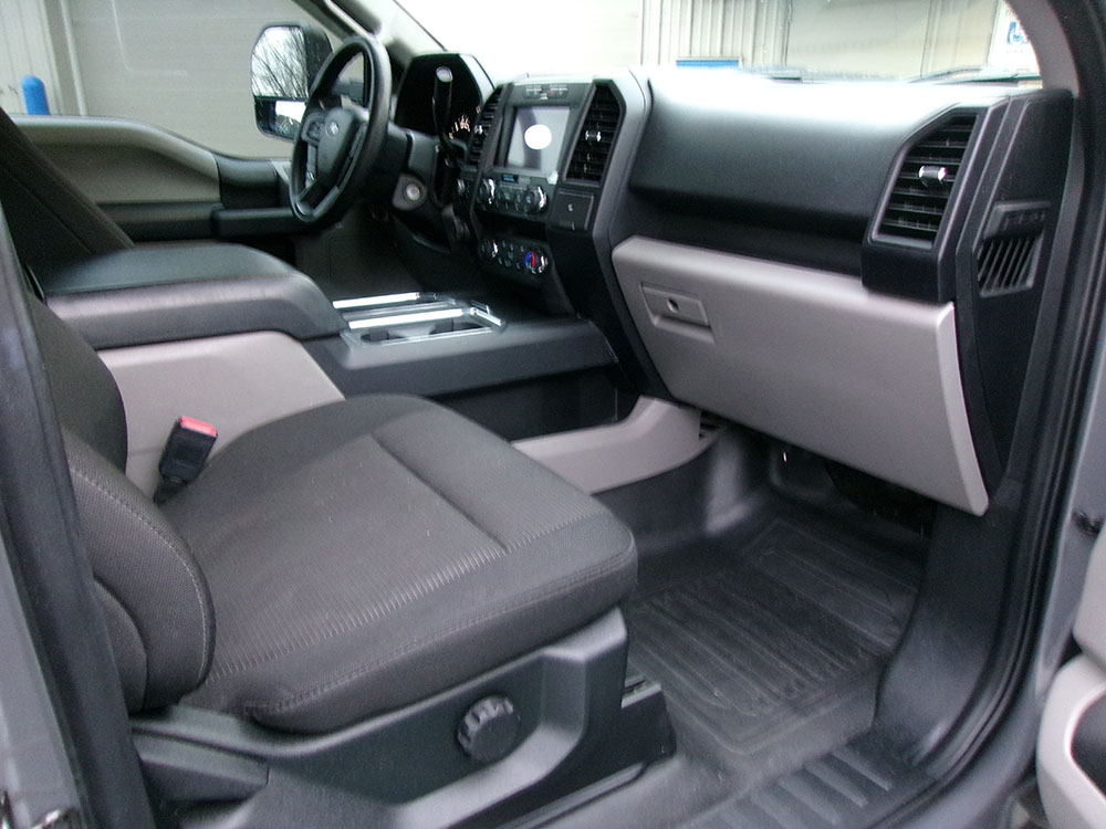 
								FORD F-150 FX4 SUPER CREW CAB full									