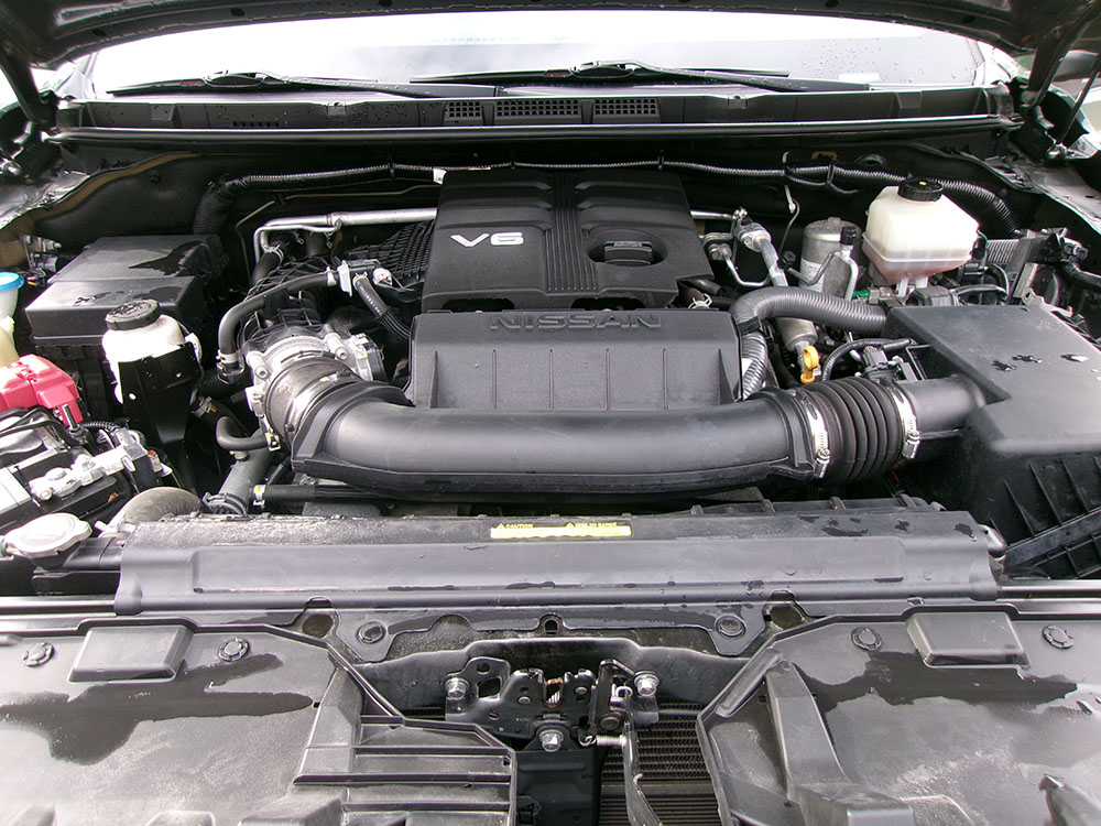 
								NISSAN FRONTIER SV CREW CAB full									