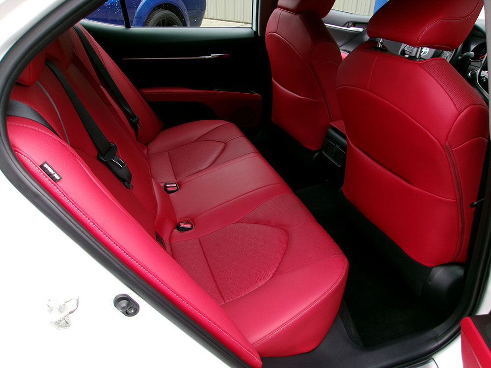 
								TOYOTA CAMRY XSE full									