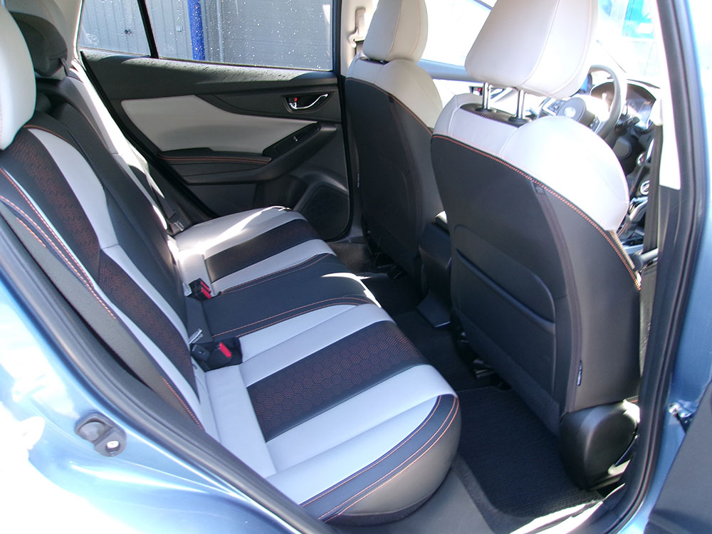 
								SUBARU CROSSTREK LIMITED full									