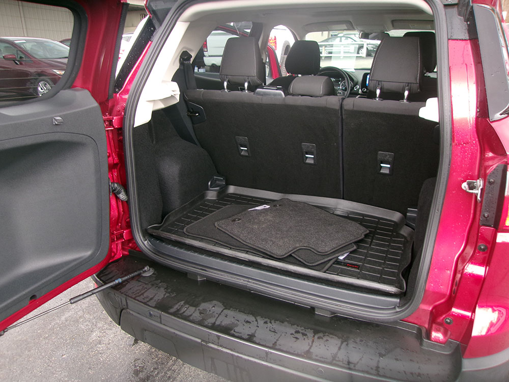 
								FORD ECOSPORT SE full									