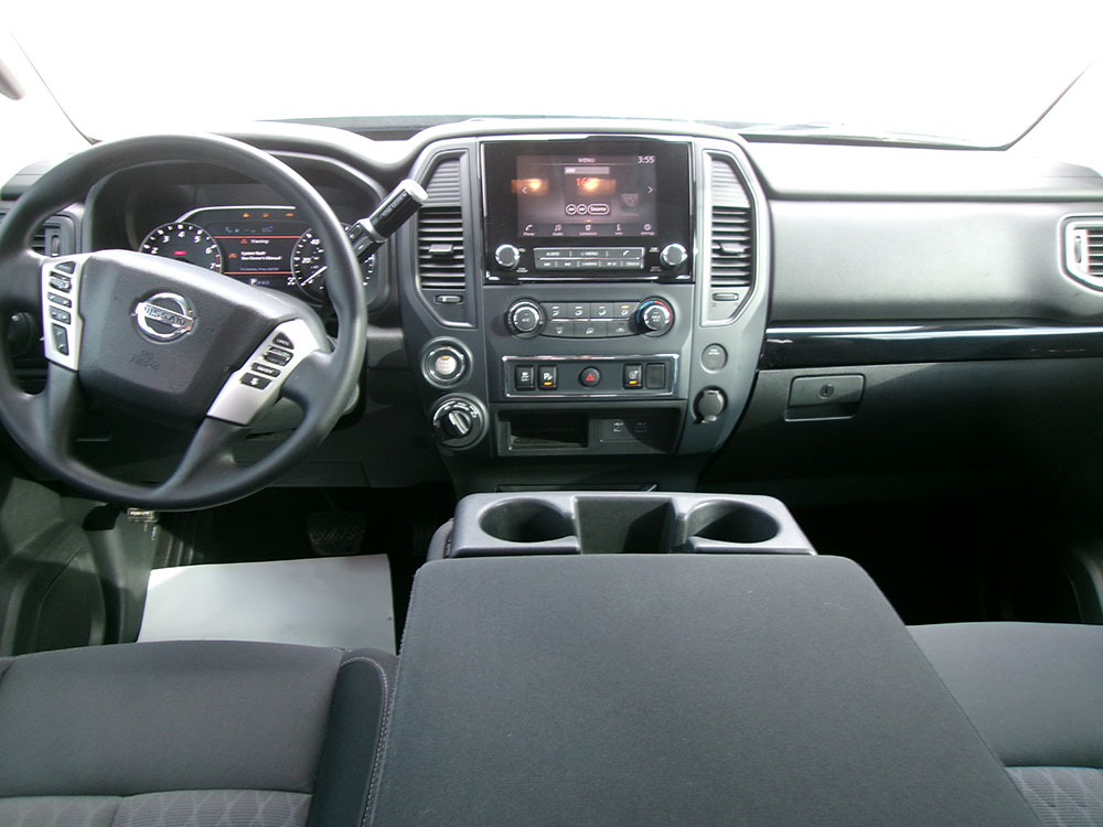 
								NISSAN TITAN SV CREW CAB full									