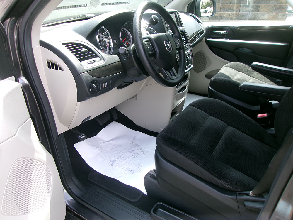 
								DODGE GRAND CARAVAN SE full									