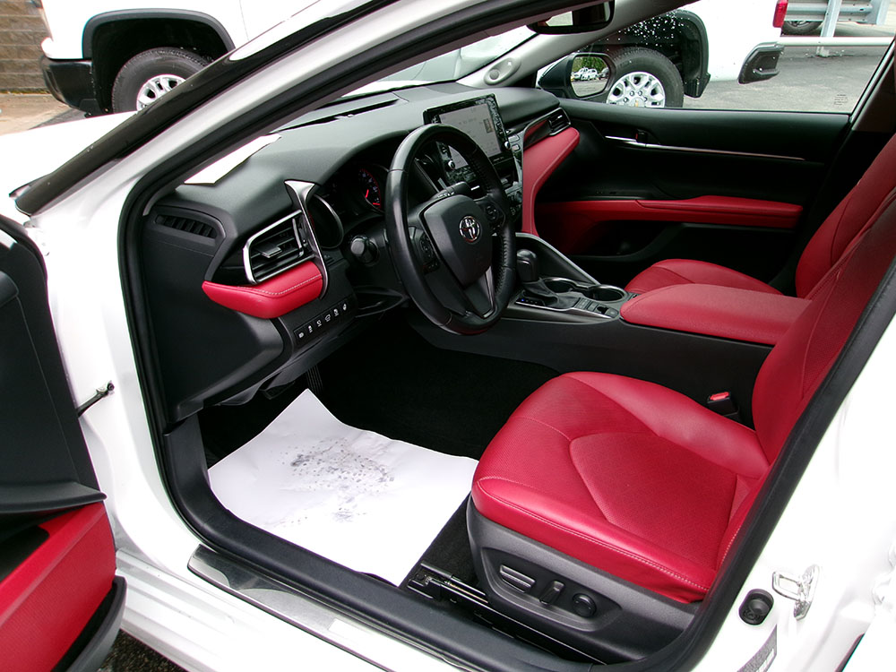 
								TOYOTA CAMRY XSE full									