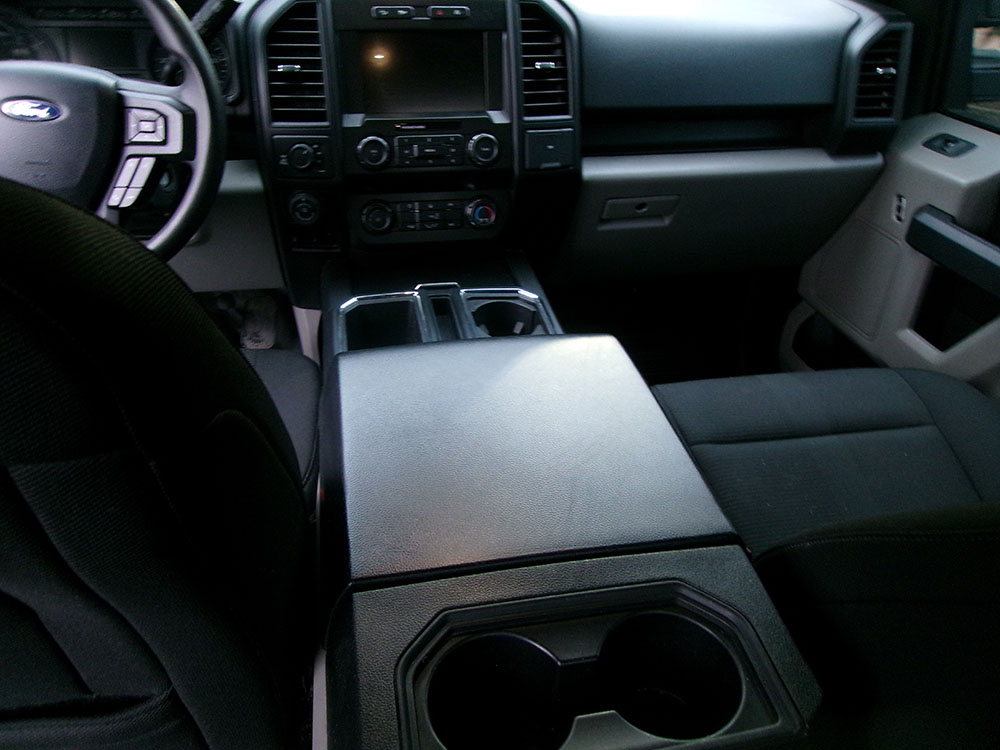 
								FORD F-150 FX4 SUPER CREW CAB full									