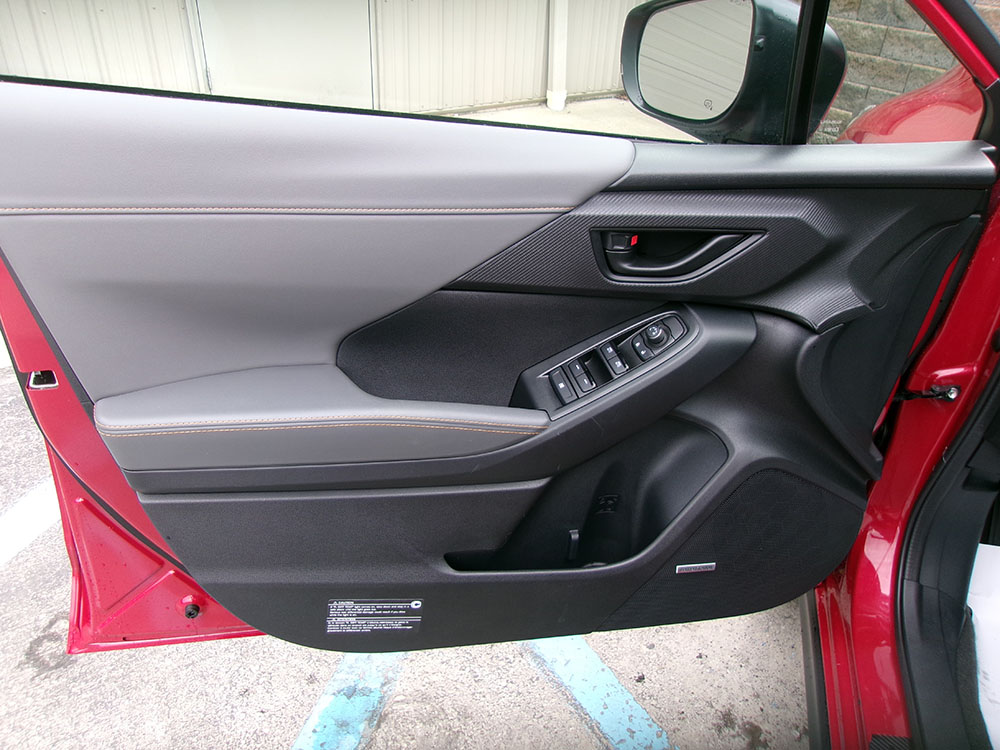 
								SUBARU CROSSTREK WILDERNESS full									