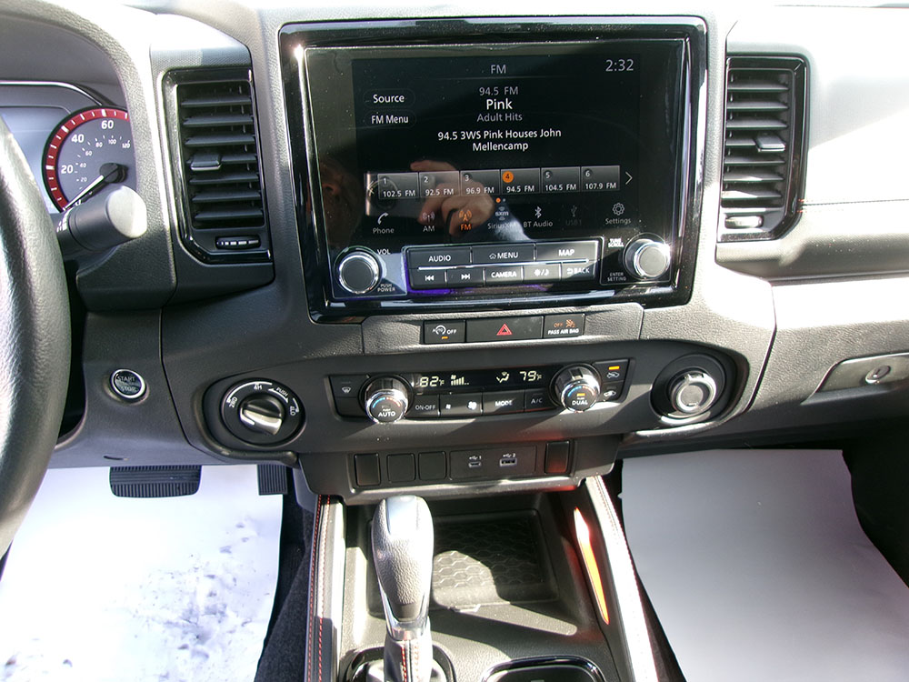 
								NISSAN FRONTIER PRO-4X CREW CAB full									