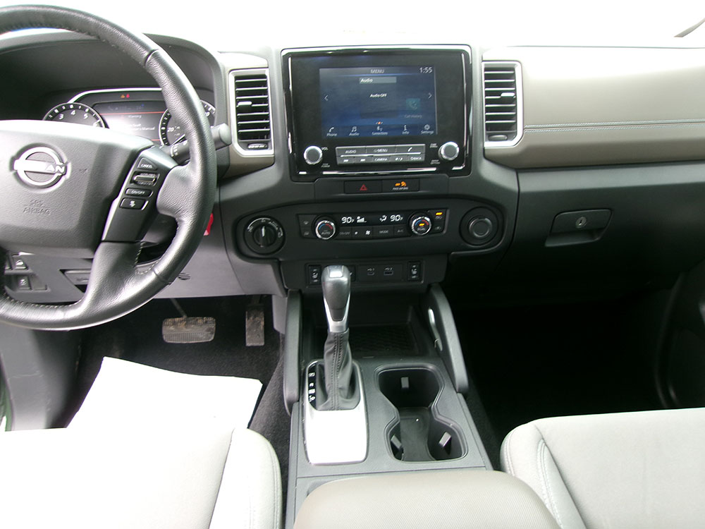 
								NISSAN FRONTIER SV CREW CAB full									