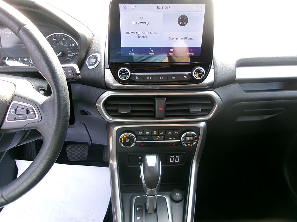 
								FORD ECOSPORT SE full									