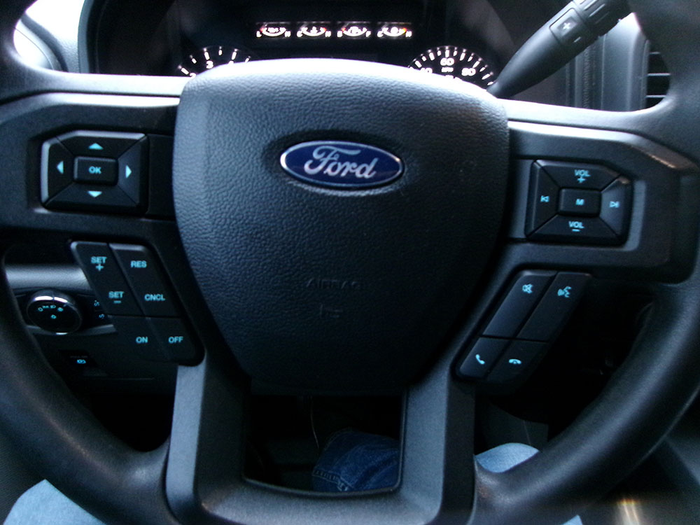 
								FORD F-150 FX4 SUPER CREW CAB full									