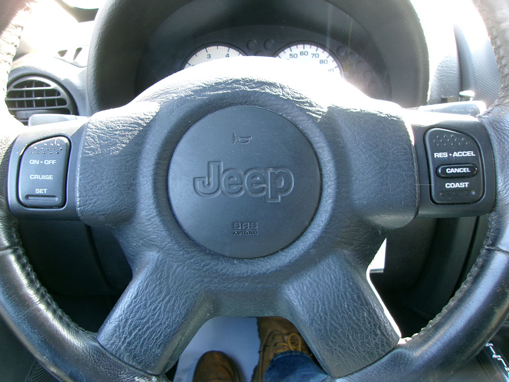 
								JEEP LIBERTY SPORT full									
