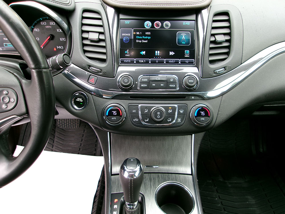 
								CHEVROLET IMPALA LT full									