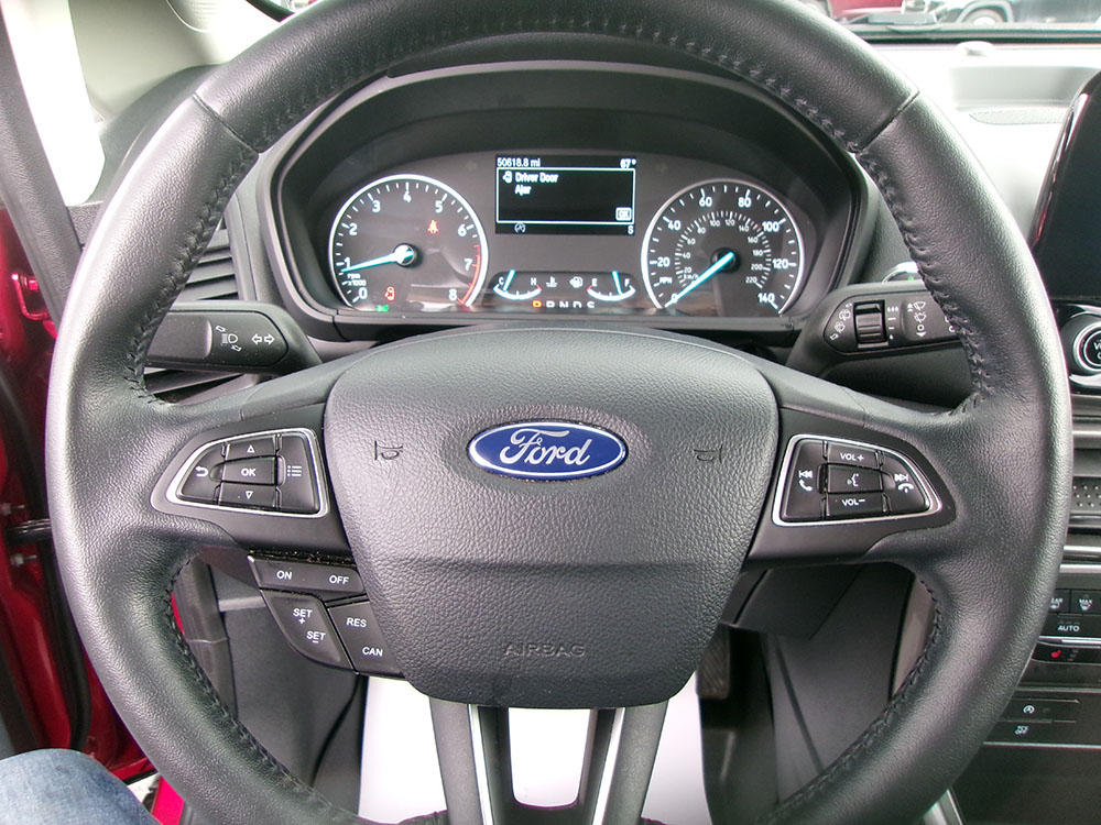 
								FORD ECOSPORT SE full									