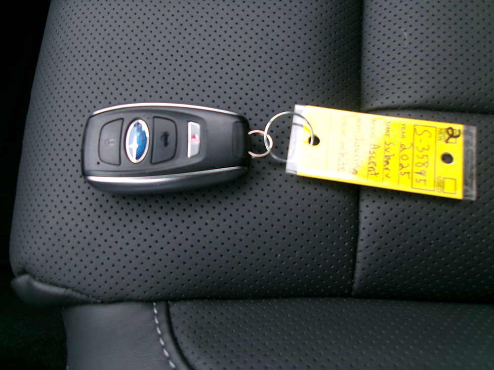 
								SUBARU ASCENT TOURING full									