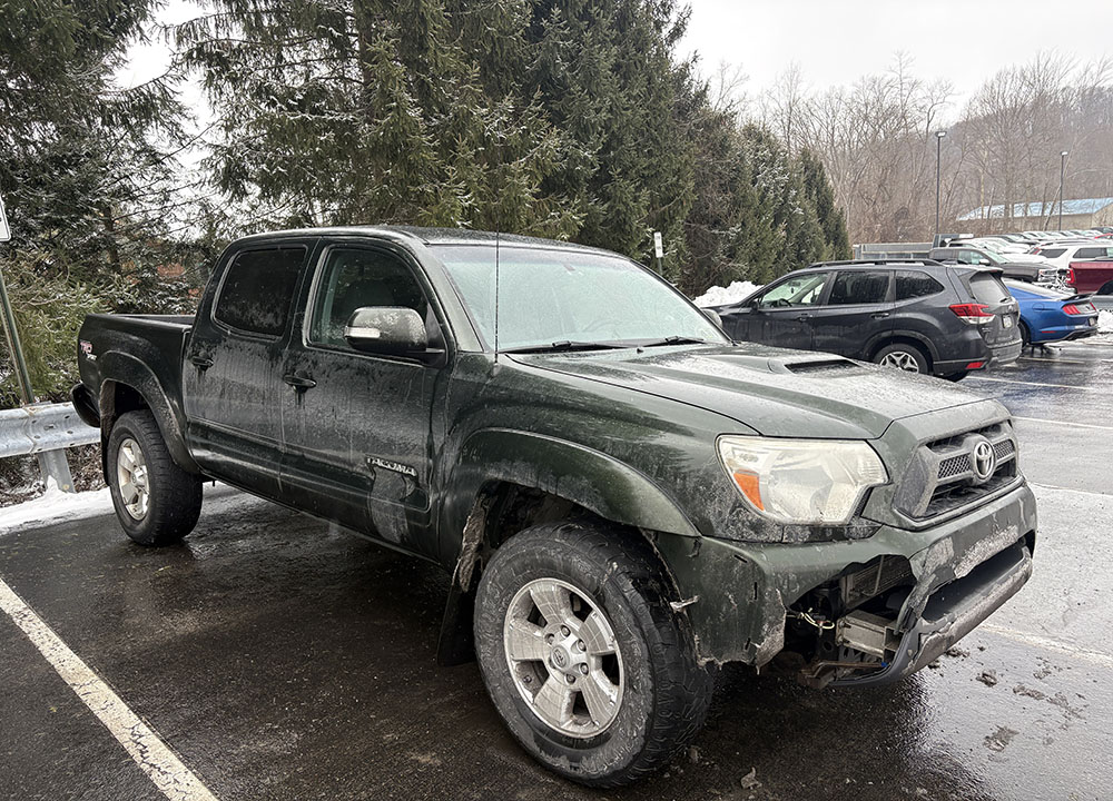 TOYOTA TACOMA