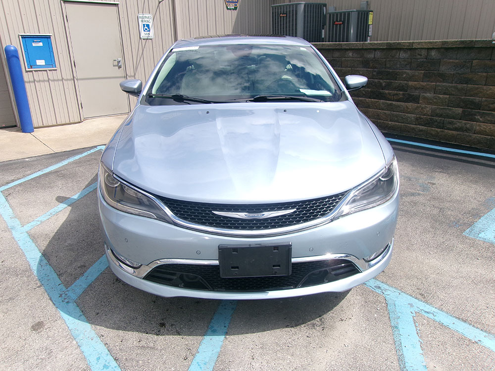 
								CHRYSLER 200 C full									