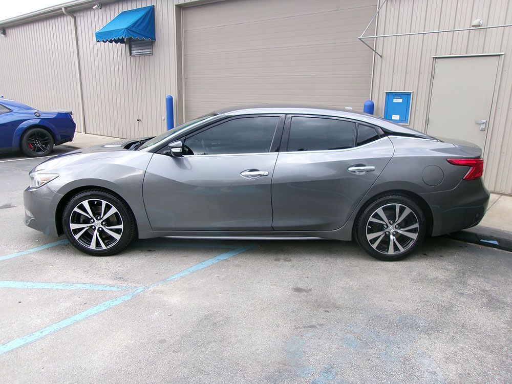 
								NISSAN MAXIMA SV full									