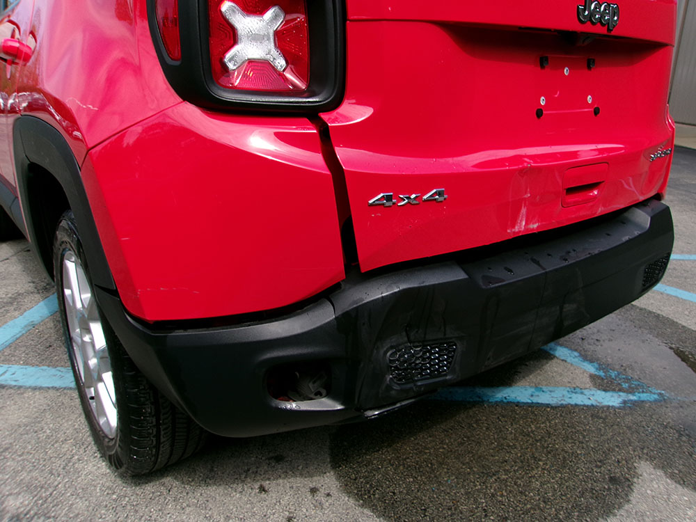 
								JEEP RENEGADE SPORT full									